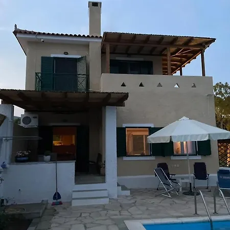 Plepi's Seaside Villa Plépi